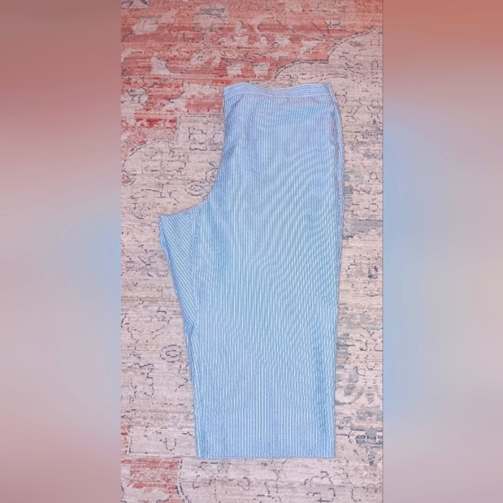 Alfred Dunner Blue White Striped Cropped Seersucker Capris 20